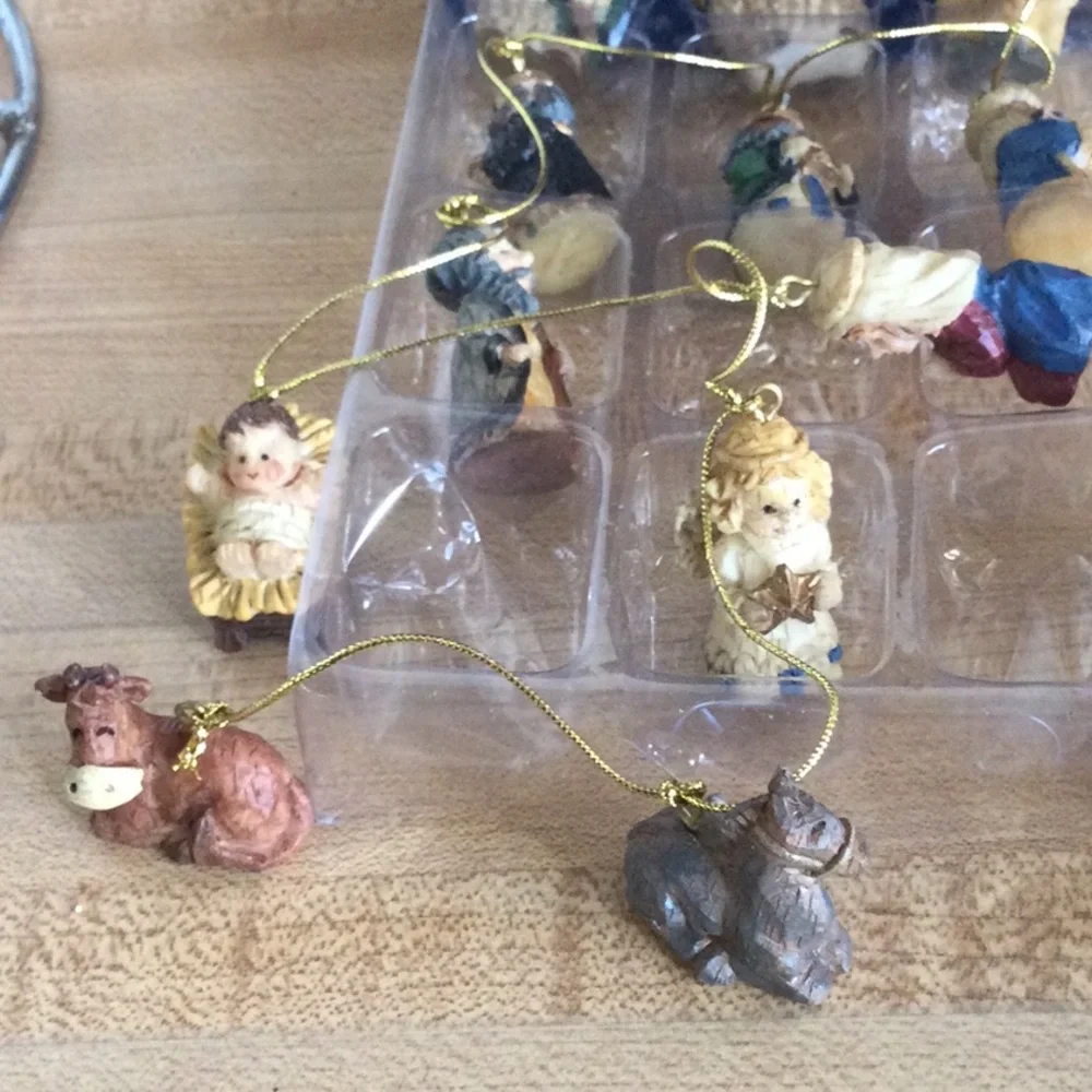 New Christmas Tree Mini Nativity Garland